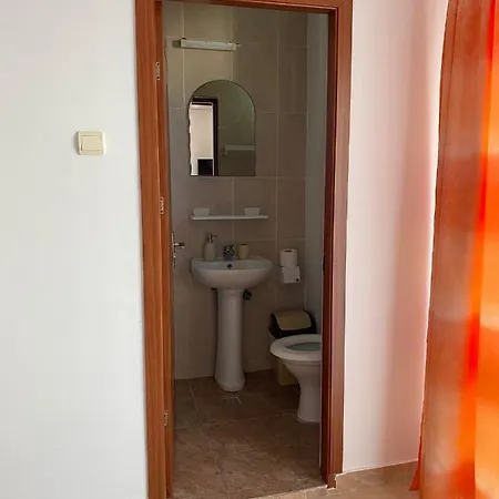 Vendégház Pensiunea Vellis *